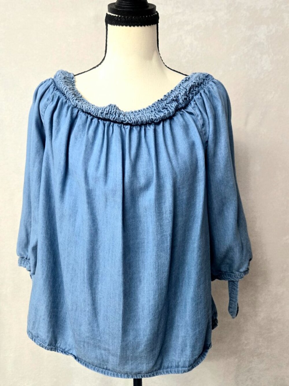 Hailys Off the Shoulder Blouse Chambray Smocked 2XL Peasant Cottagecore Boho